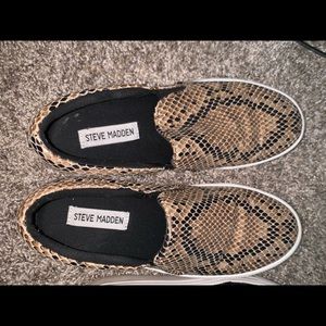 Steve Madden snake skin slip ons